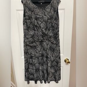 Sleeveless black and white faux wrap dress; mid knee length; hangs nice; 18w